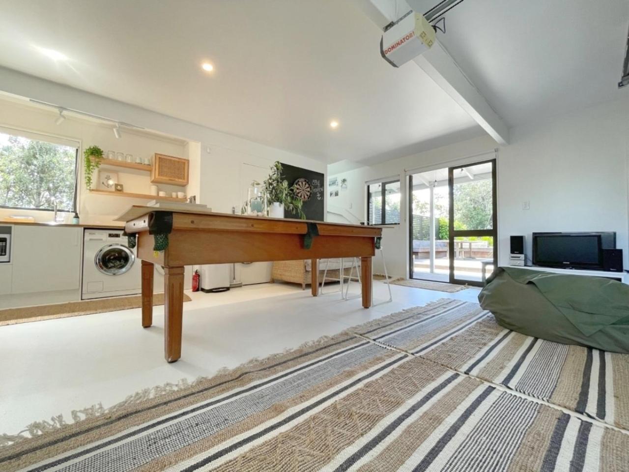 Seaview Estate - Stay Waiheke Onetangi Екстериор снимка